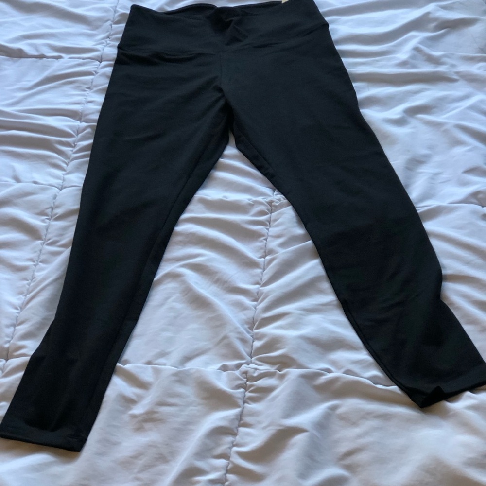 PINK Victoria's Secret Black Leggings with Tag